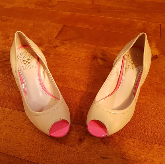 Vince Camuto Cream & HotPink Wedges - Picture 5 of 5